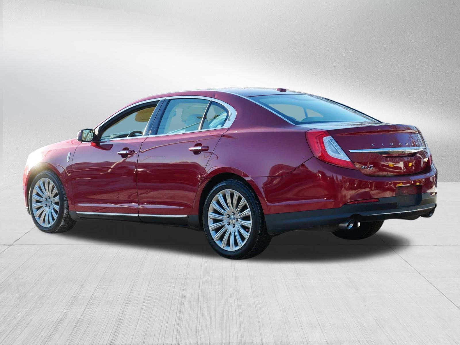 Used 2015 Lincoln MKS w/ Equipment Group 101A image 5