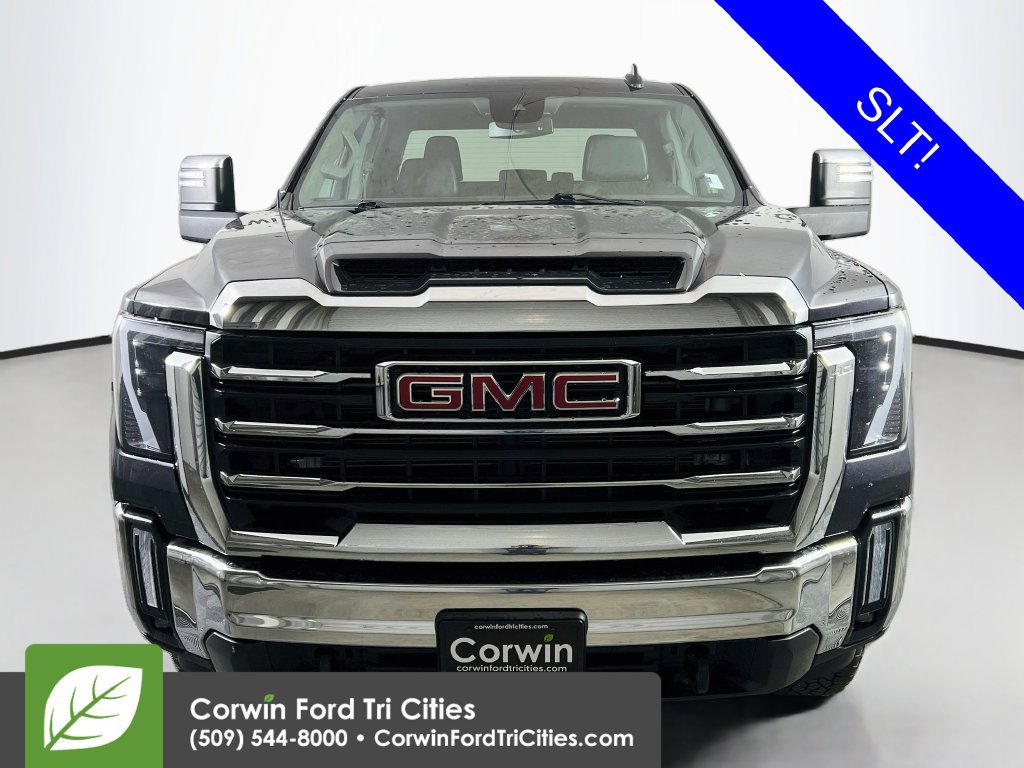 Used 2024 GMC Sierra 3500 SLT AWD/4WD image 4