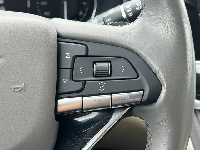 Used 2023 Cadillac XT6 Premium Luxury AWD/4WD image 22