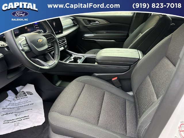 Used 2026 Chevrolet Traverse LT FWD image 19