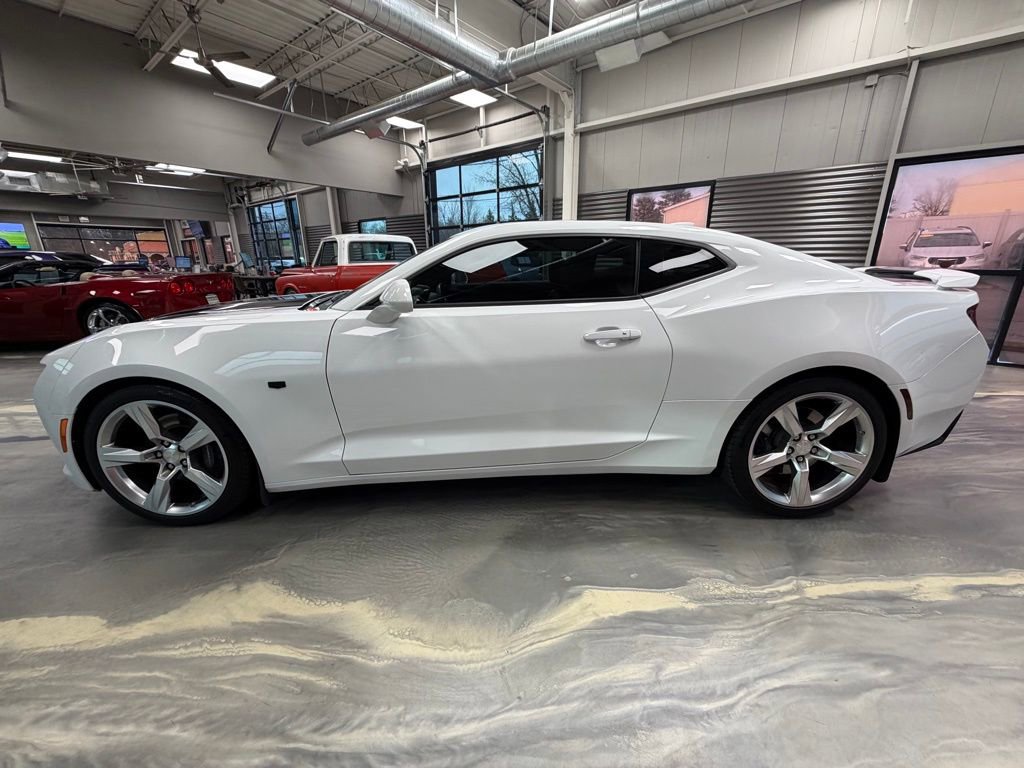 Used 2018 Chevrolet Camaro SS image 41