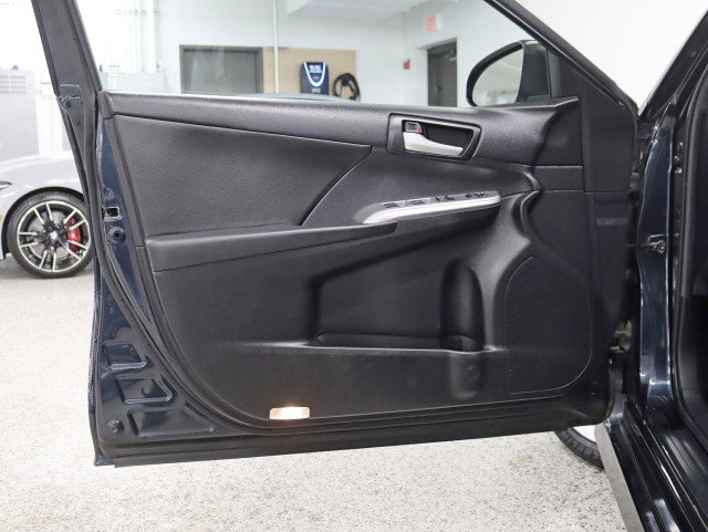 Used 2014 Toyota Camry SE image 26