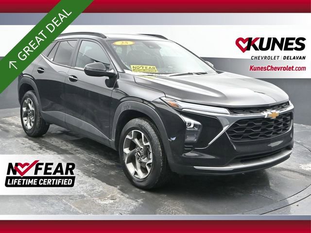 Used 2025 Chevrolet Trax LT