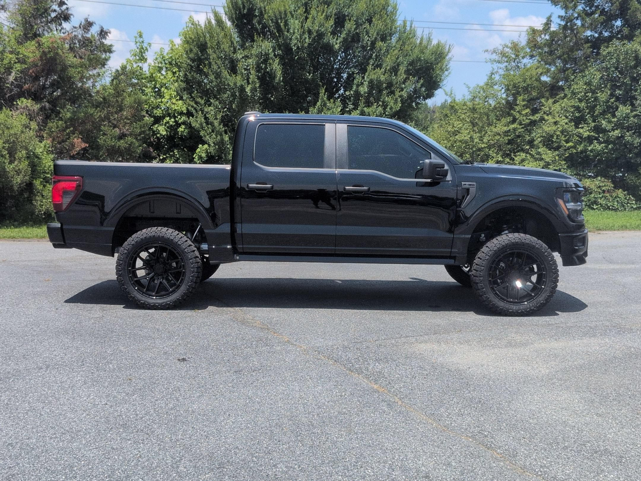 Used 2026 Ford F150 STX w/ F-150 LOBO Package AWD/4WD image 3