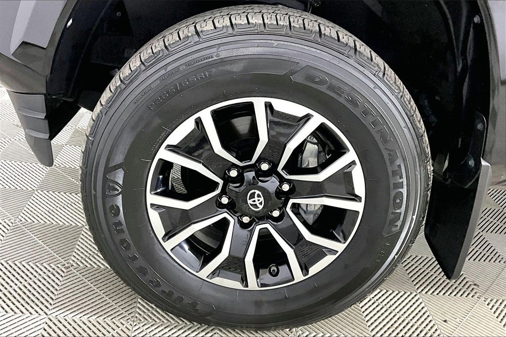 Used 2021 Toyota Tacoma TRD Sport image 7