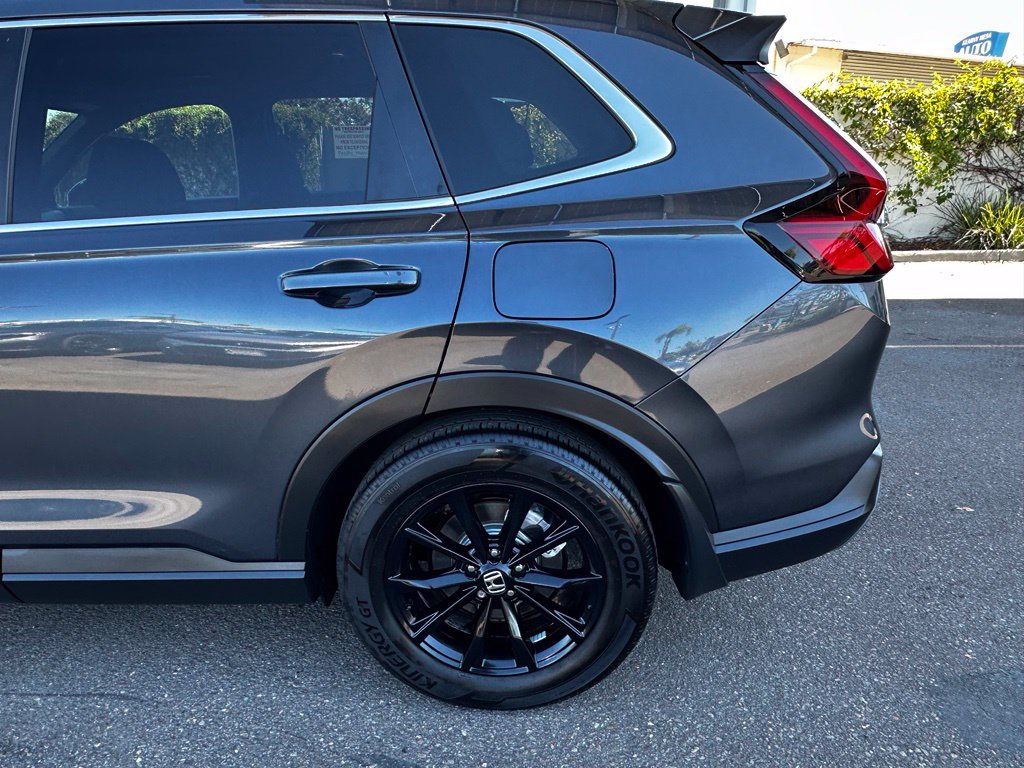 Used 2025 Honda CR-V Sport image 11