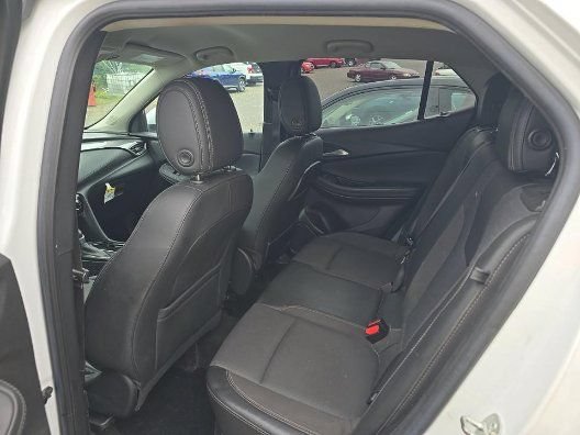 Used 2022 Buick Encore GX Preferred w/ Cold Weather Comfort Package AWD/4WD image 6
