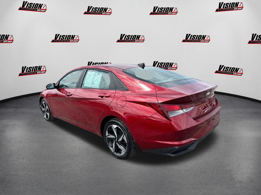 Certified 2023 Hyundai Elantra SEL w/ Convenience Package FWD image 7