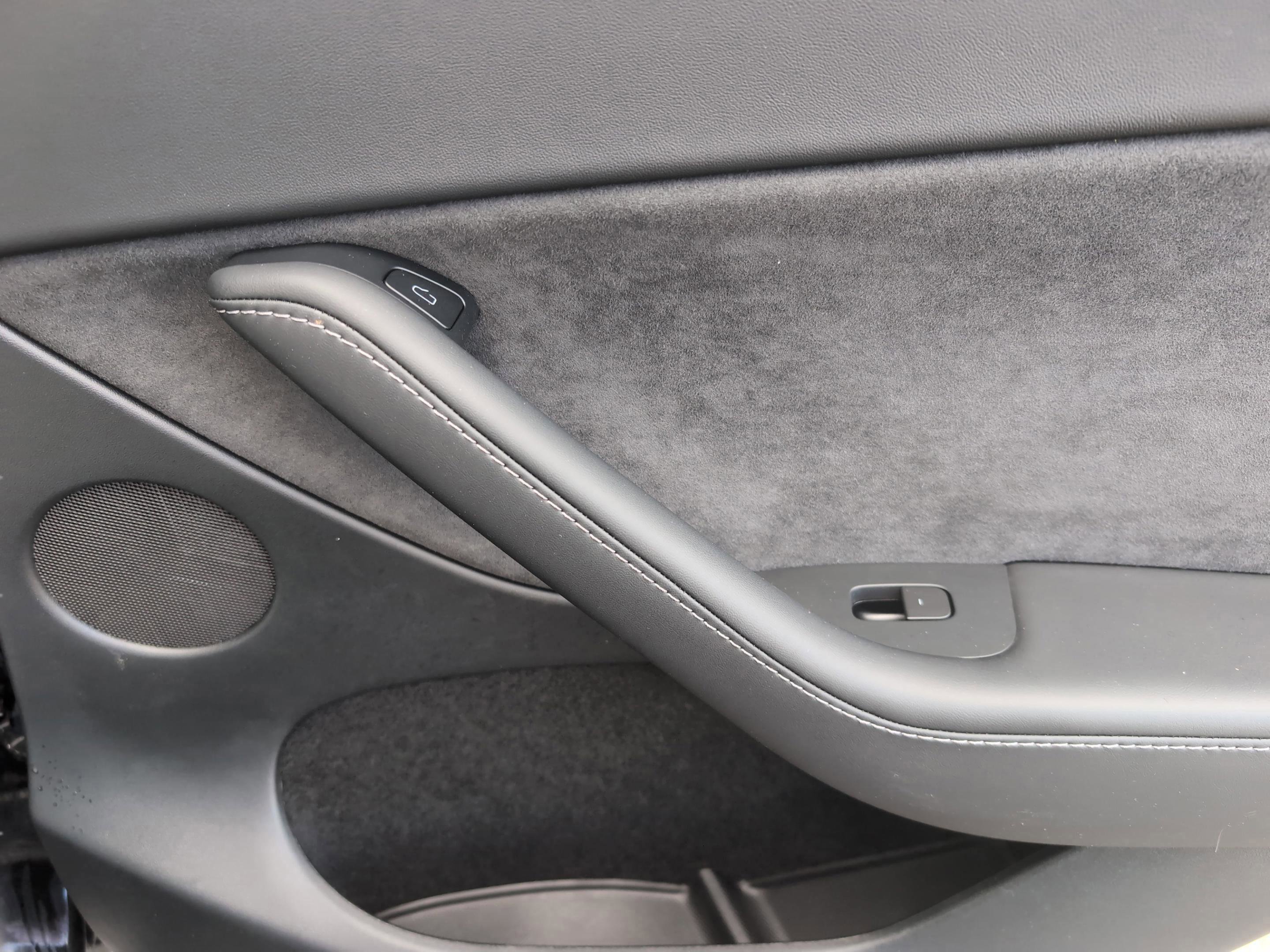 Used 2023 Tesla Model Y Long Range image 13