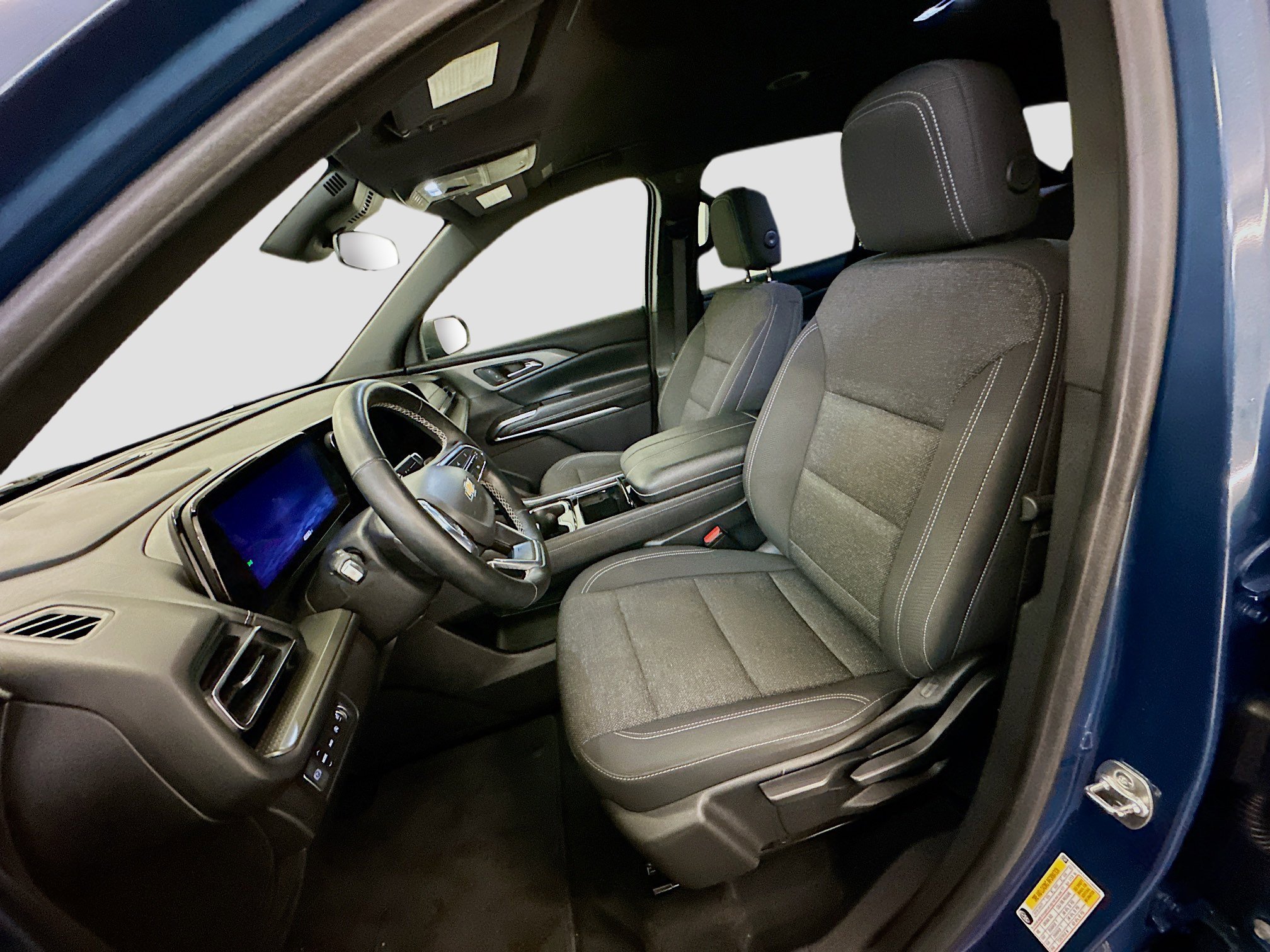 Used 2024 Chevrolet Traverse LS AWD/4WD image 13