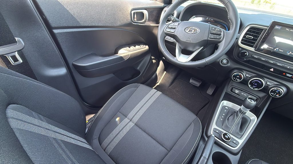 New 2026 Hyundai Venue SEL FWD image 14