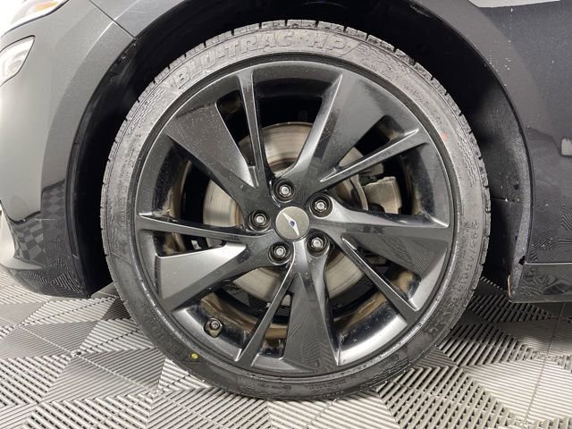 Used 2023 Genesis G70 3.3T w/ Sport Advanced Package image 12