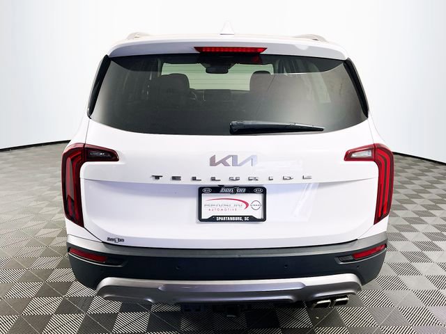 Used 2022 Kia Telluride SX w/ Towing Package FWD image 7