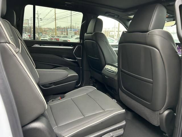 New 2026 Cadillac Escalade ESV Sport w/ Touring Package image 23