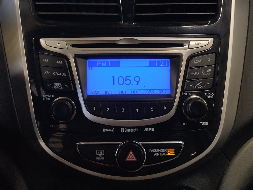 Used 2013 Hyundai Accent SE FWD image 25
