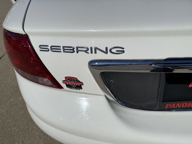 Used 2006 Chrysler Sebring Limited image 35