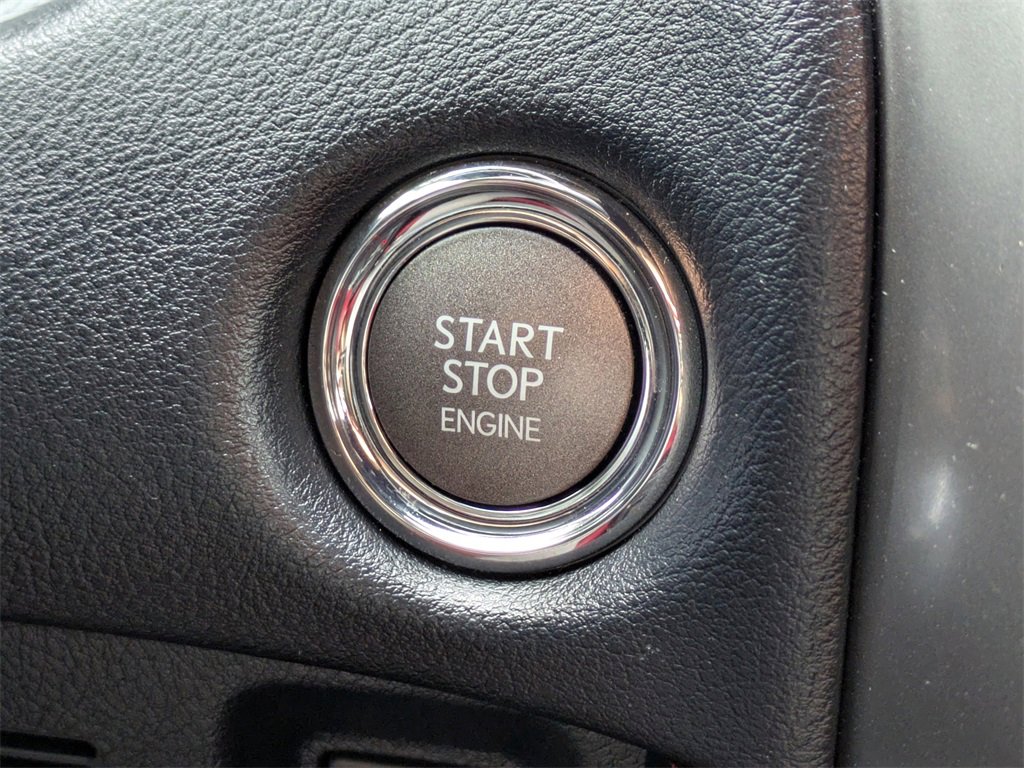 Used 2023 Lexus GX 460 Luxury w/ Accessory Package image 29