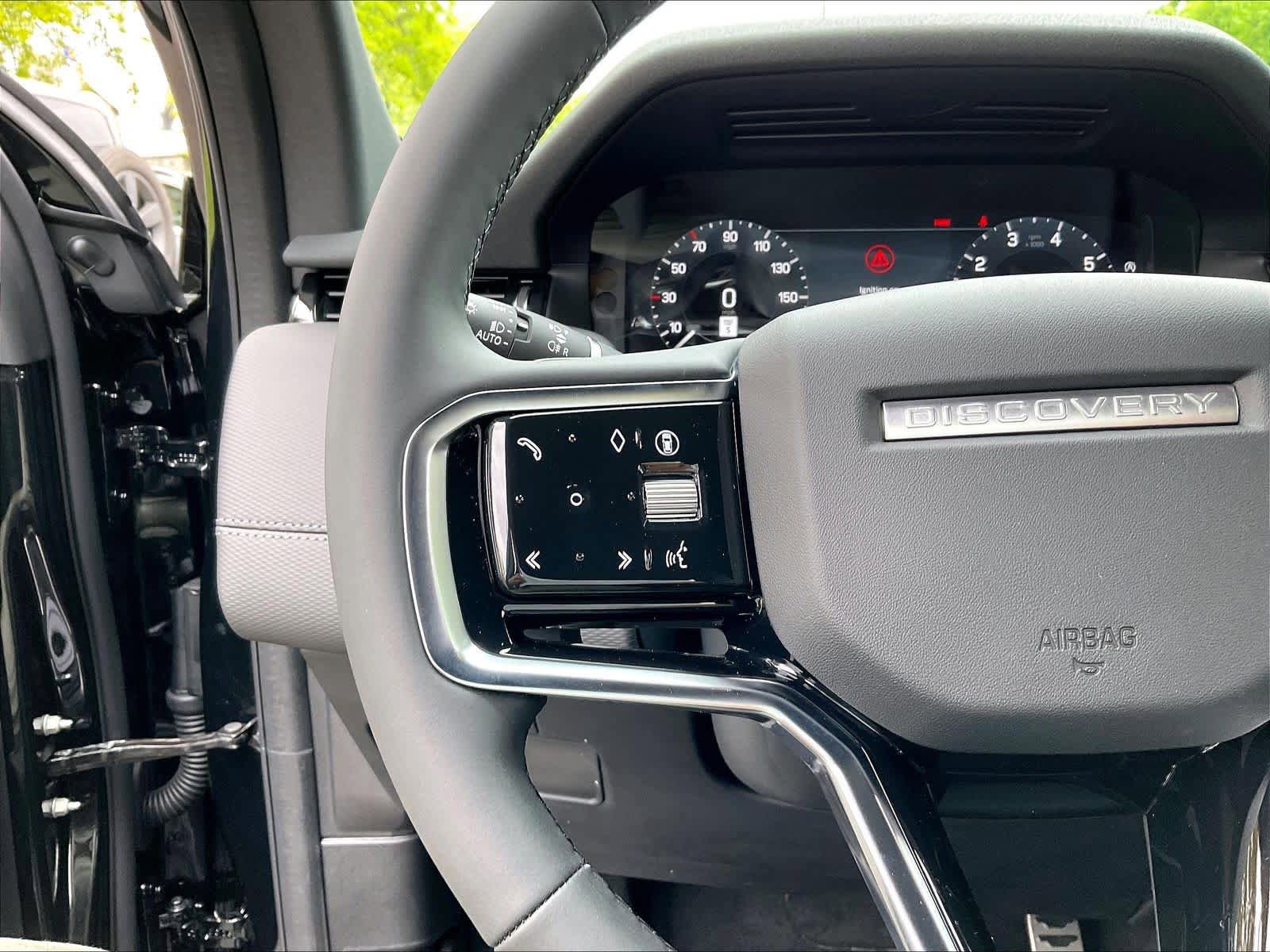 New 2026 Land Rover Discovery Sport Landmark AWD/4WD image 17