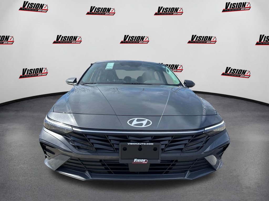 New 2026 Hyundai Elantra Limited image 2