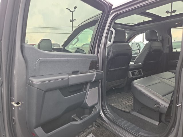 Used 2023 Ford F250 Lariat w/ Lariat Ultimate Package AWD/4WD image 12