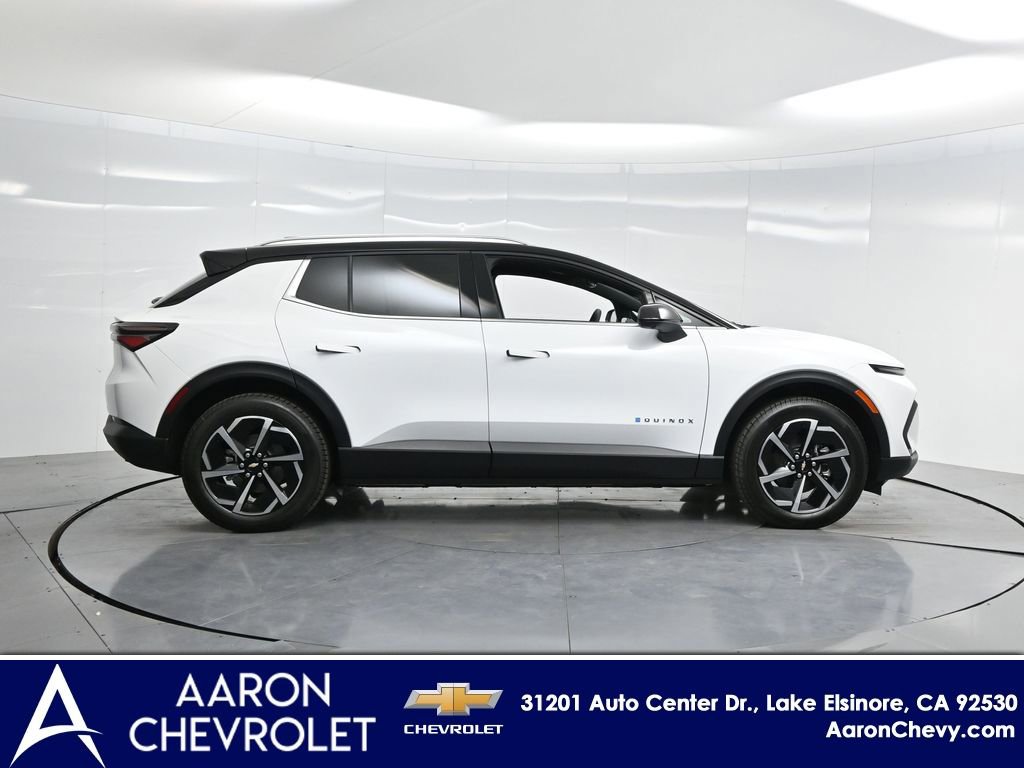 New 2026 Chevrolet Equinox EV LT image 30