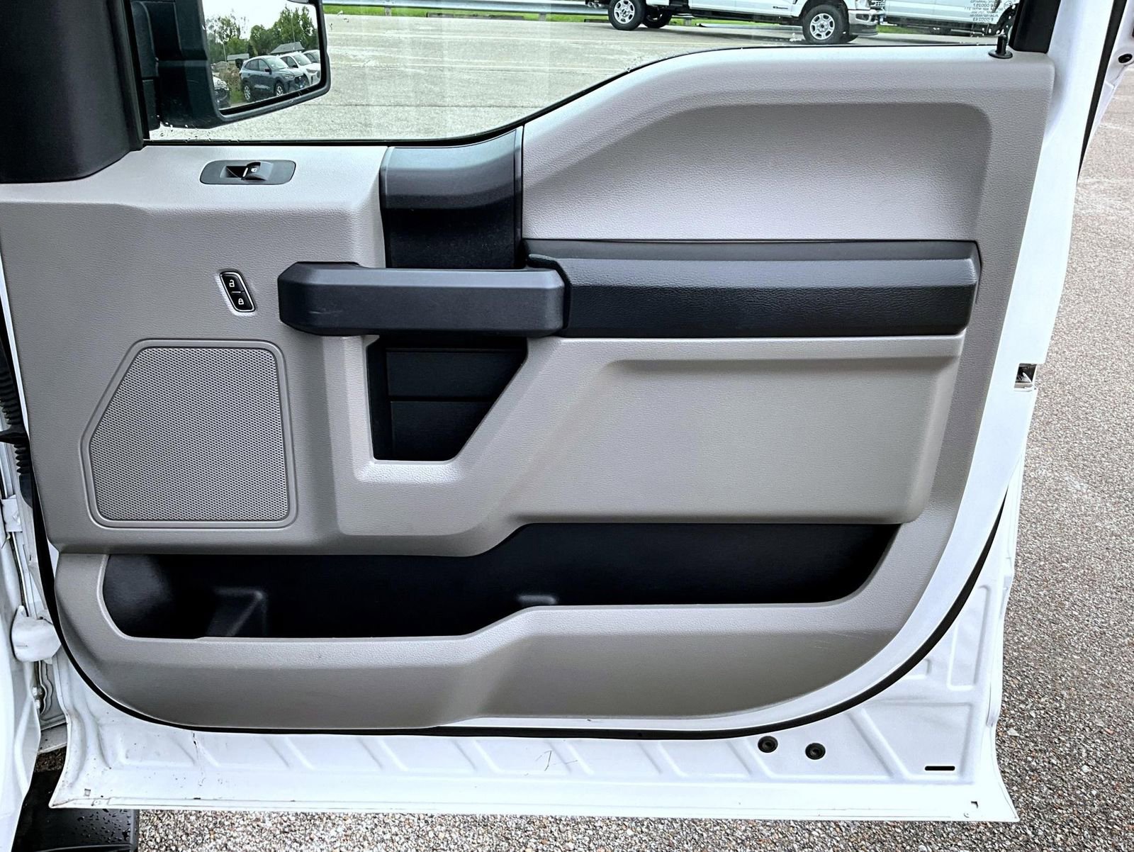 Used 2019 Ford F150 XL w/ Equipment Group 101A Mid AWD/4WD image 17