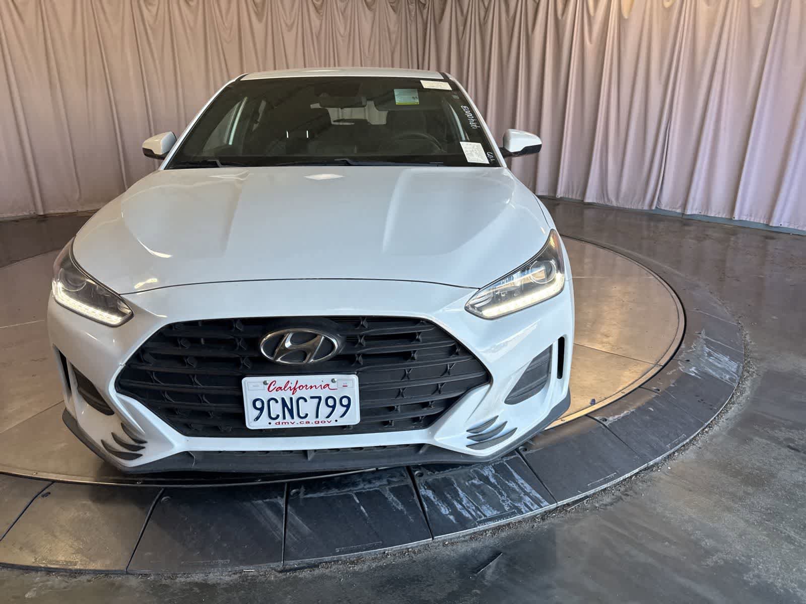 Used 2019 Hyundai Veloster 2.0 image 2