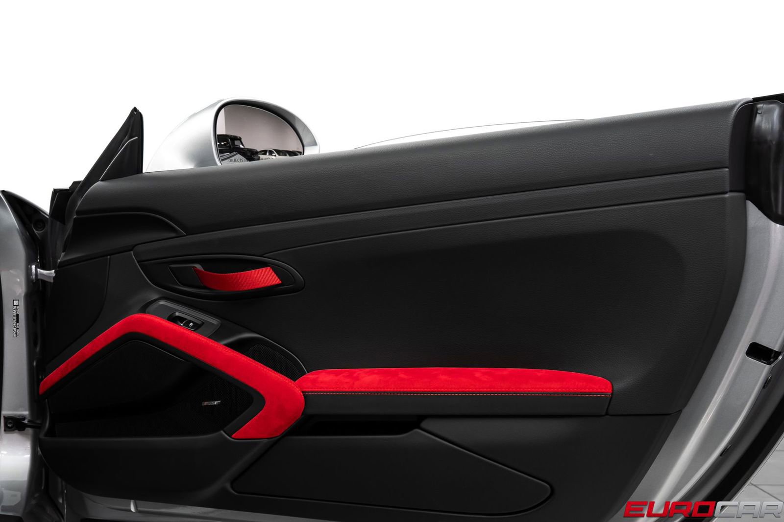 Used 2018 Porsche 911 GT2 RS image 31