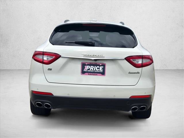 Used 2018 Maserati Levante image 6