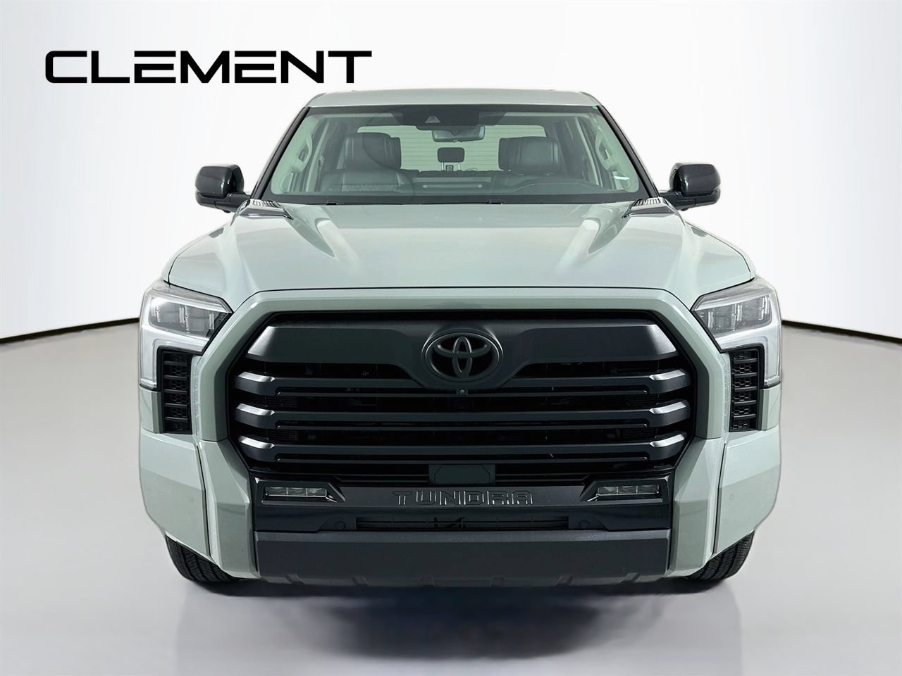 Used 2024 Toyota Tundra Limited AWD/4WD image 3