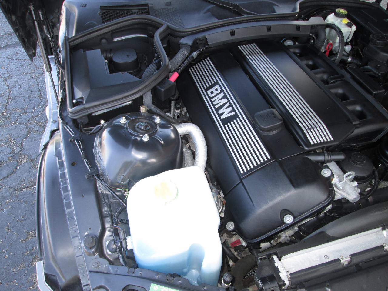 Used 2001 BMW Z3 2.5i RWD image 25