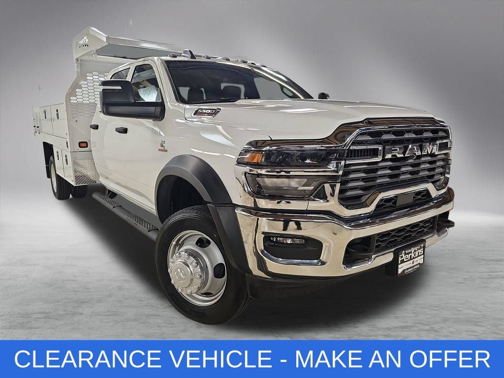 New 2026 RAM 5500 Tradesman AWD/4WD image 32