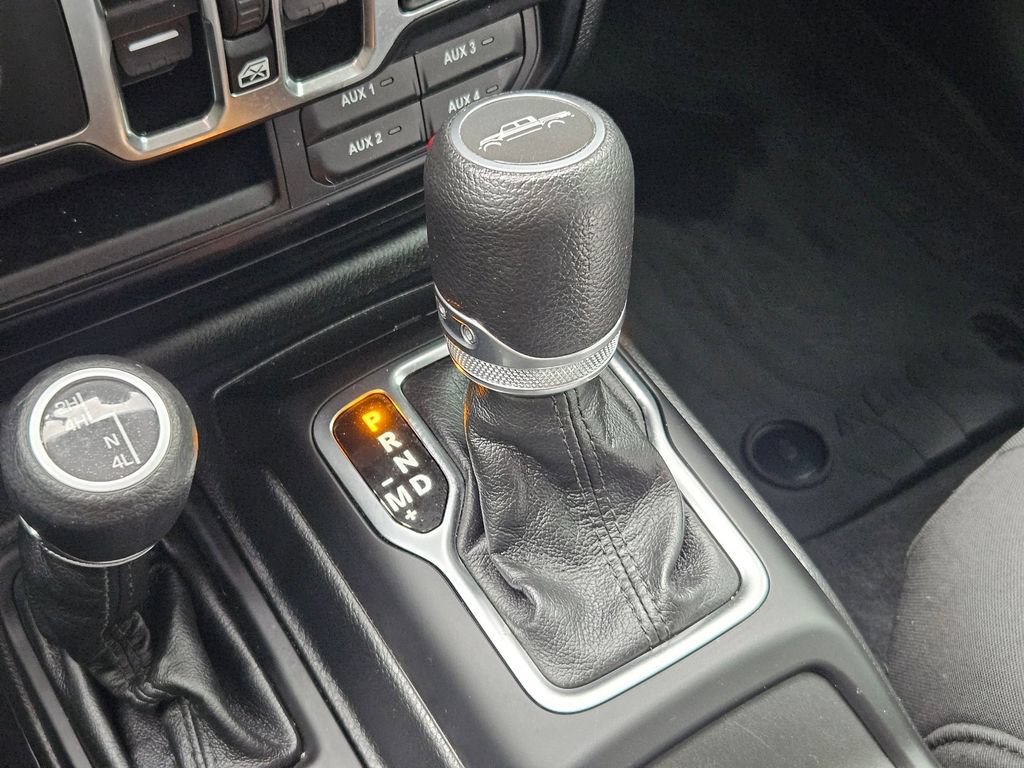 Used 2023 Jeep Gladiator Sport AWD/4WD image 25