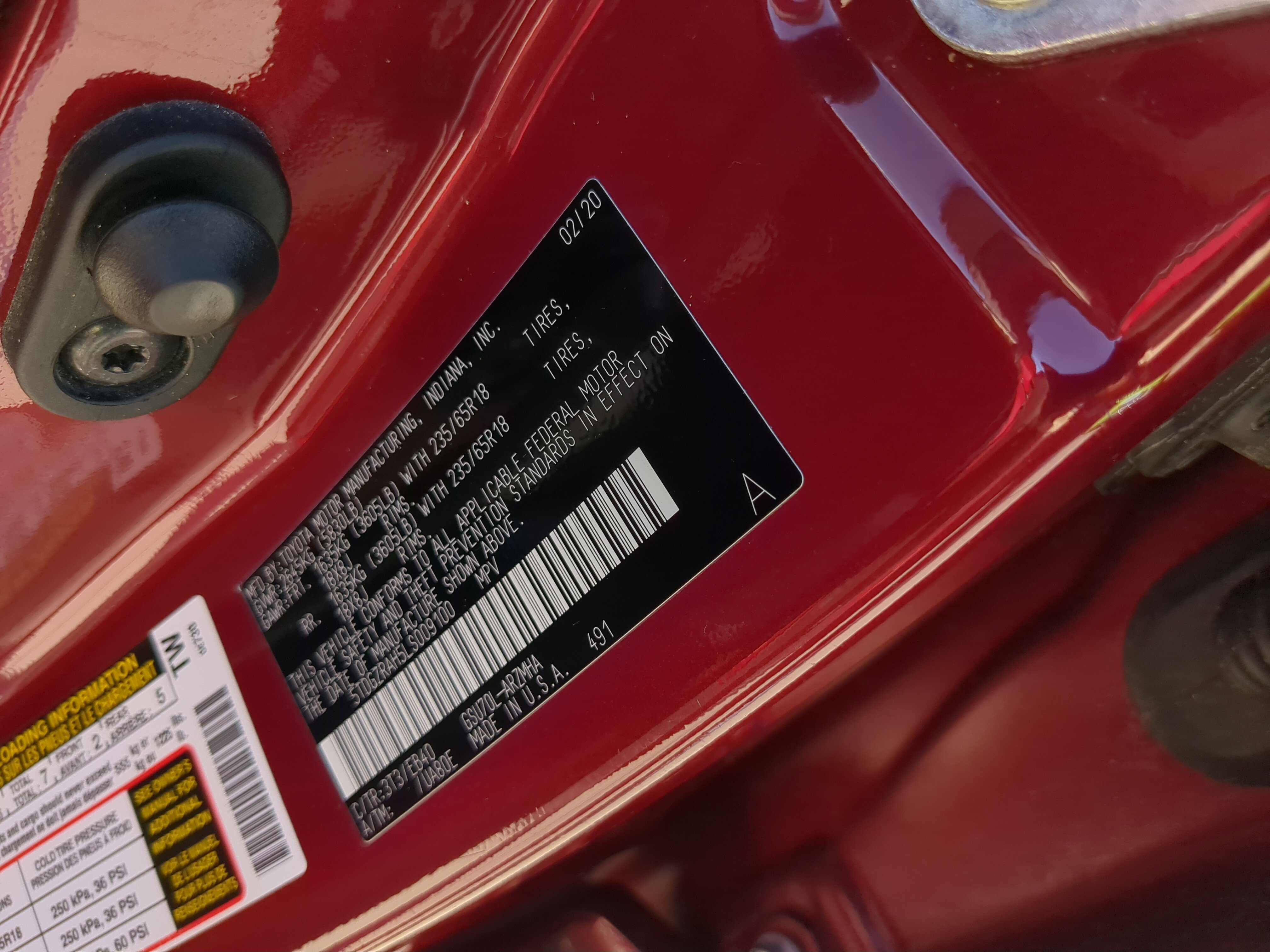 Used 2020 Toyota Highlander XLE image 34