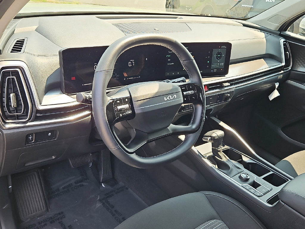 Certified 2026 Kia Sorento LX FWD image 26
