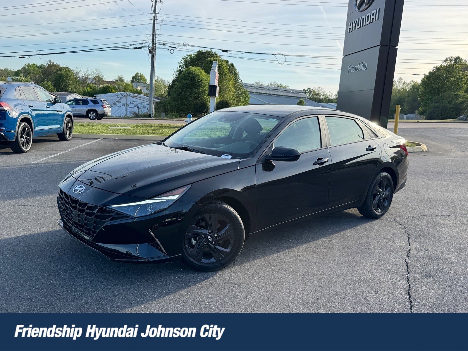 Used 2023 Hyundai Elantra SEL FWD image 1
