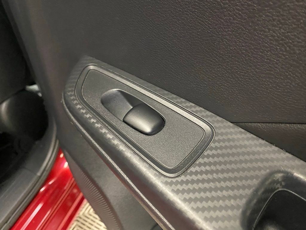 Used 2020 Nissan Versa SV w/ Trunk Package FWD image 15