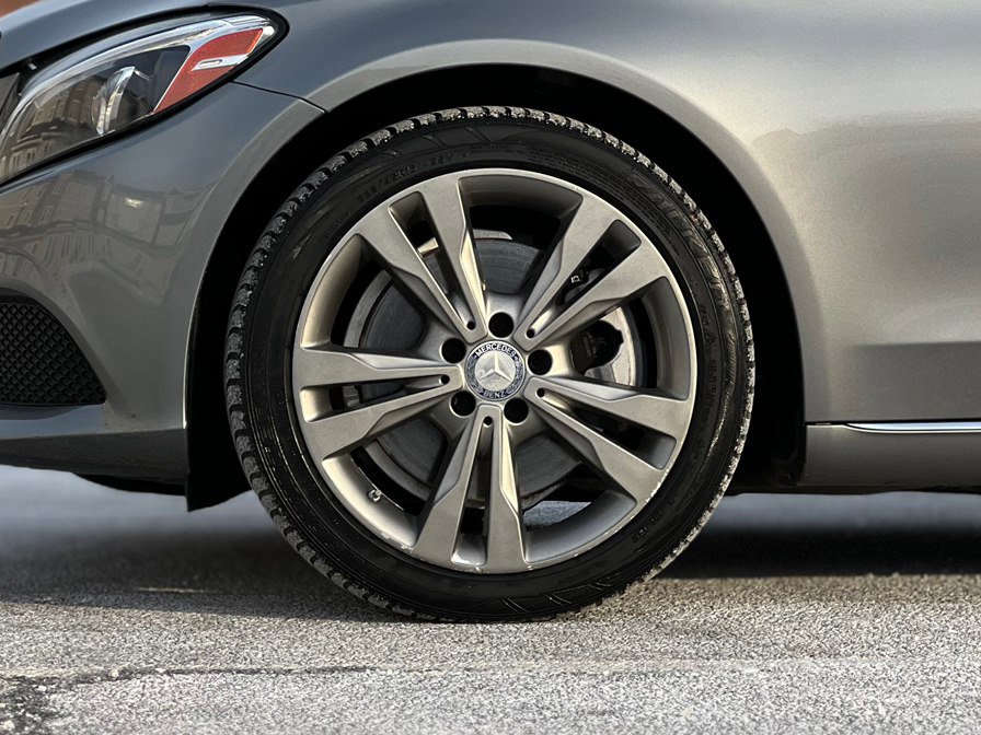 Used 2015 Mercedes-Benz C 300 4MATIC Sedan image 36