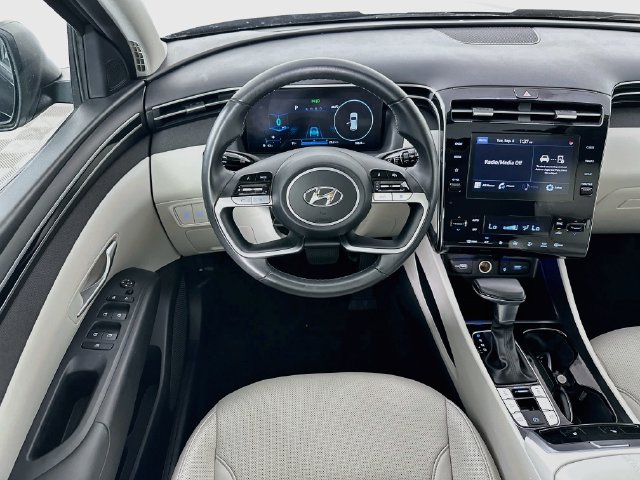 Used 2023 Hyundai Tucson SEL w/ Convenience Package AWD/4WD image 11