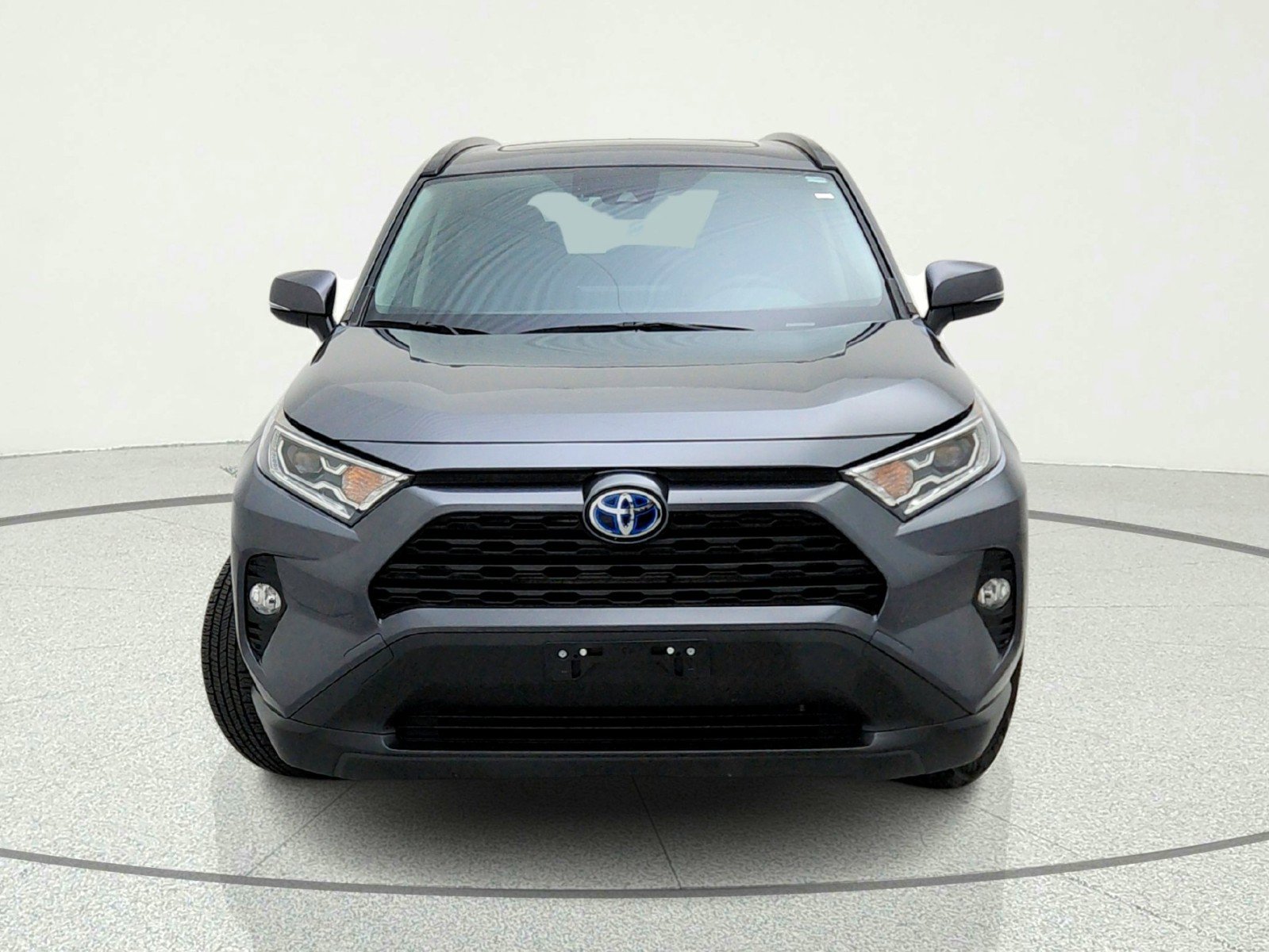 Used 2019 Toyota RAV4 XLE w/ Convenience Package AWD/4WD image 3