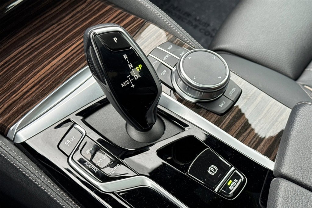 Used 2023 BMW M550i xDrive image 26