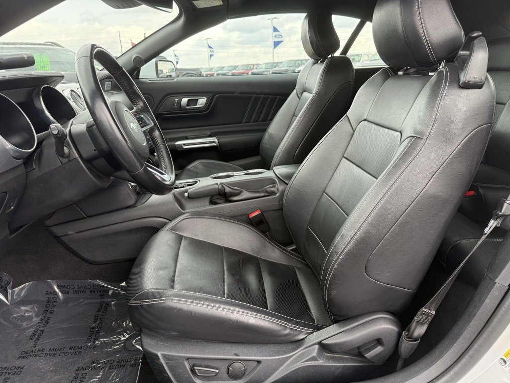 Used 2023 Ford Mustang Premium image 9