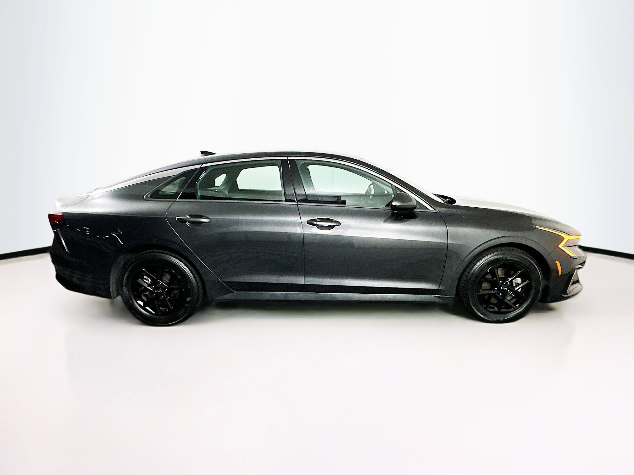 Used 2025 Kia K5 LXS FWD image 10
