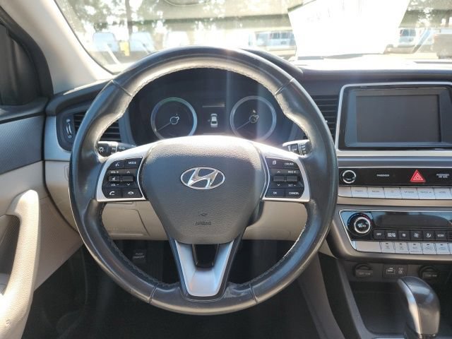 Used 2019 Hyundai Sonata SE FWD image 17