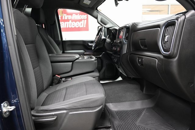 Used 2022 Chevrolet Silverado 2500 LT w/ Convenience Package image 12