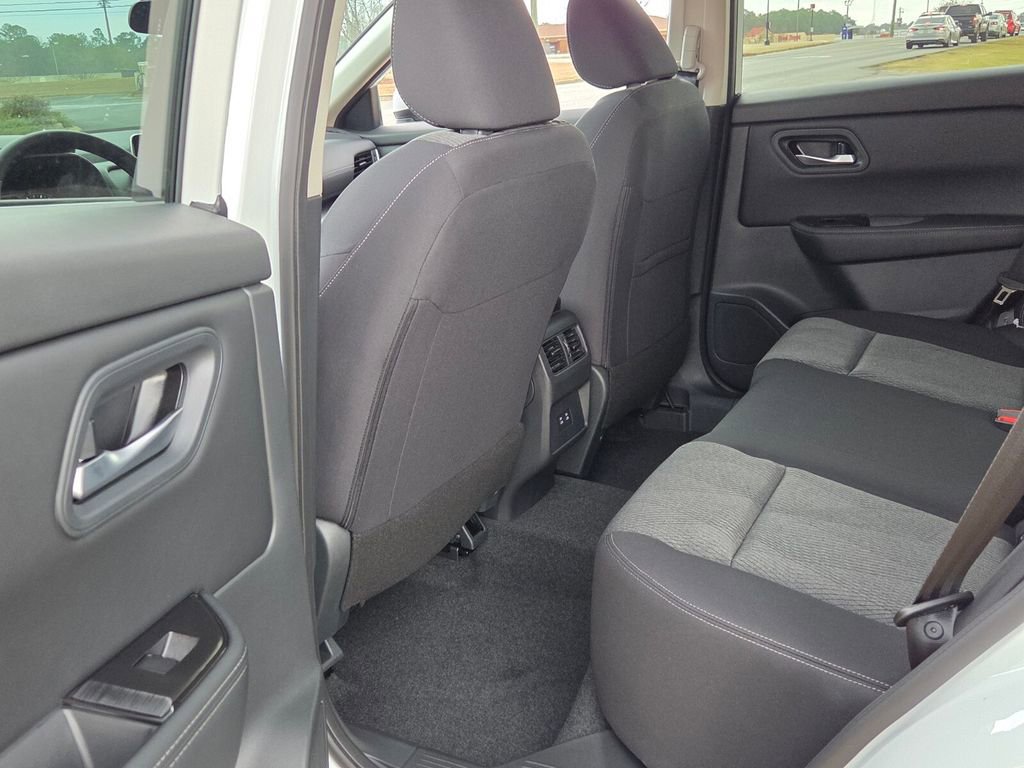 New 2026 Nissan Rogue SV image 5