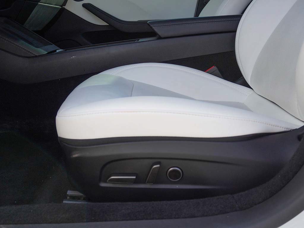 Used 2025 Tesla Model 3 Long Range RWD image 29