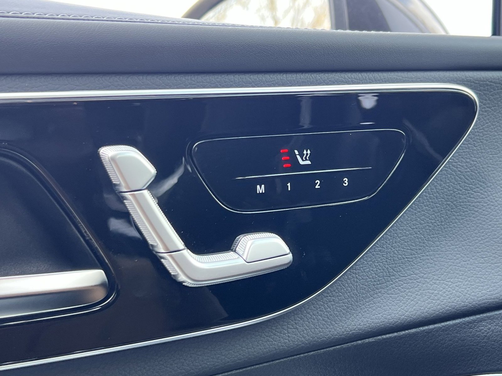 New 2026 Mercedes-Benz GLC 300 4MATIC image 33