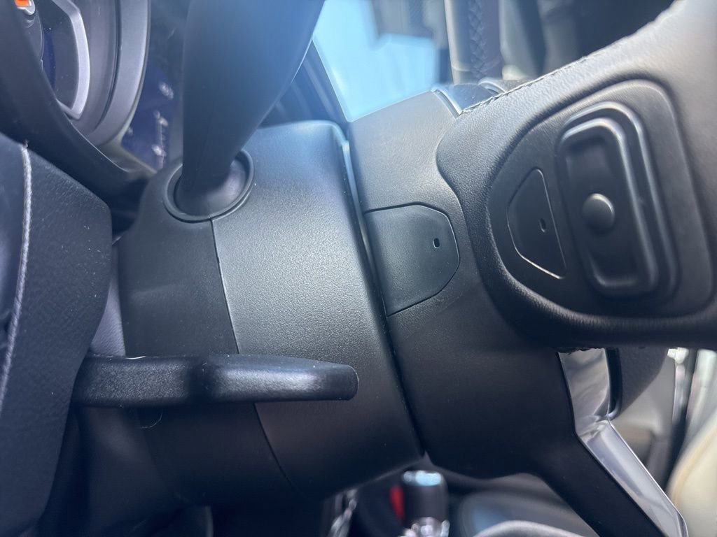 New 2025 Jeep Wrangler Unlimited Sahara AWD/4WD image 16