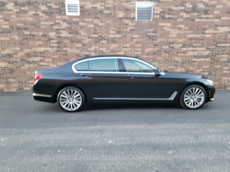 Used 2017 BMW 750Li xDrive AWD/4WD image 6